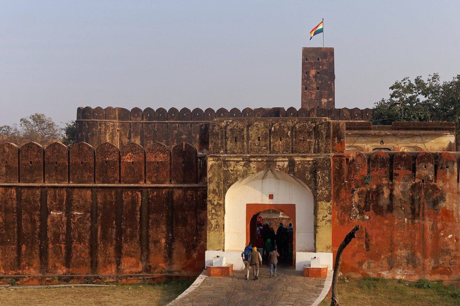Beyond the Guidebook: Jaipur Hidden Gems & Monkey Temple